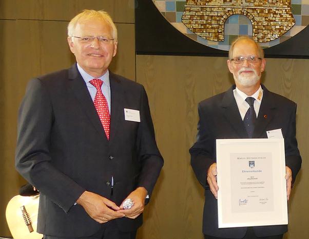 Kreis-Ehrennadel für Jörg Bochnik Kreis-Ehrennadel für Jörg Bochnik