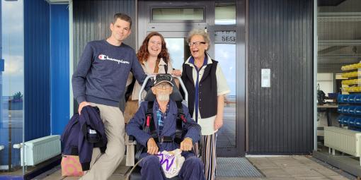 Unser Fahrgast mit seiner Familie in Schilksee