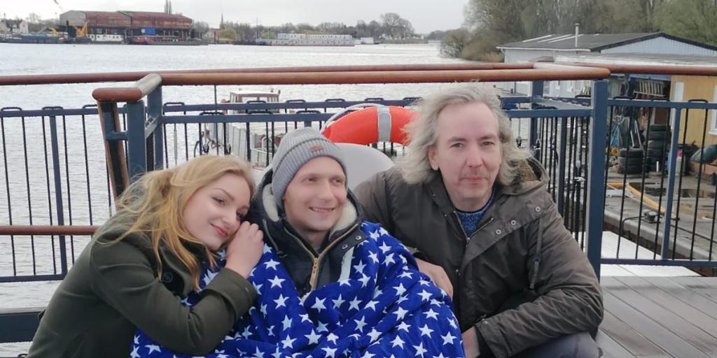 einmal olli schulz auf seinem hausboot treffen